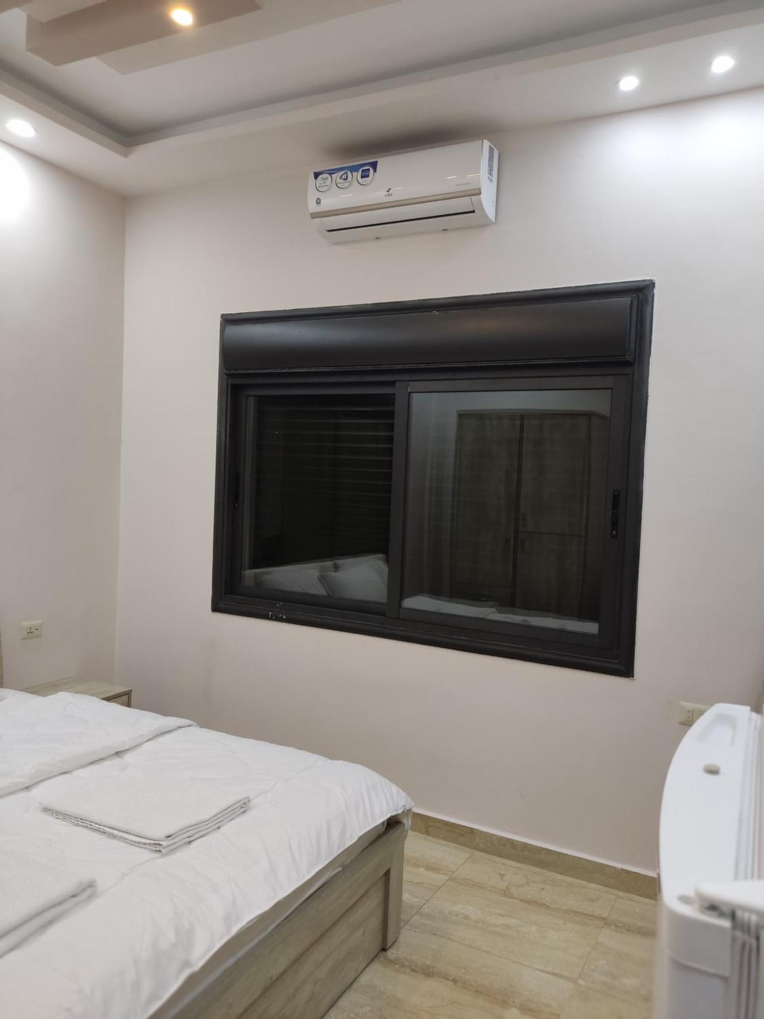 Lotus Housing For Furnished Apartments Jarash Bilik gambar